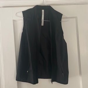 Lululemon black running vest